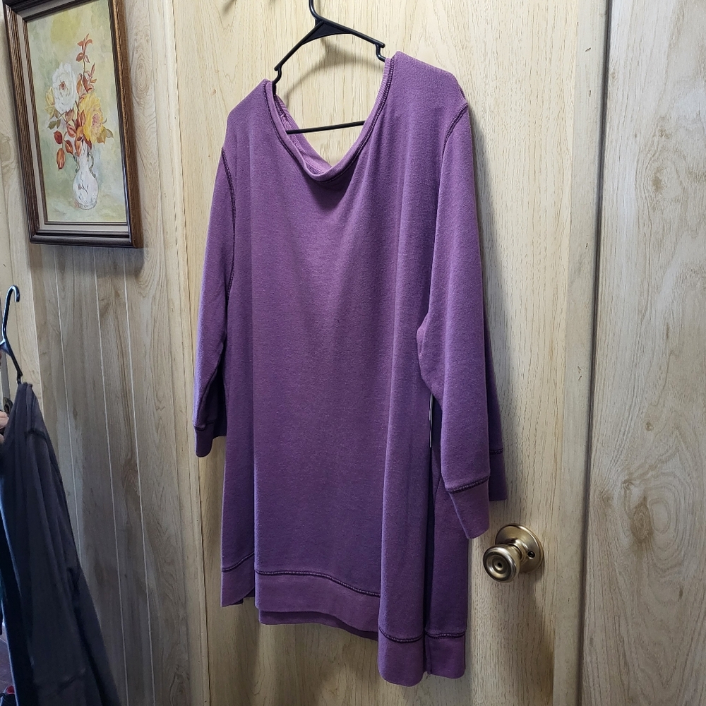Both Terra & Sky knit cotton poly blouses